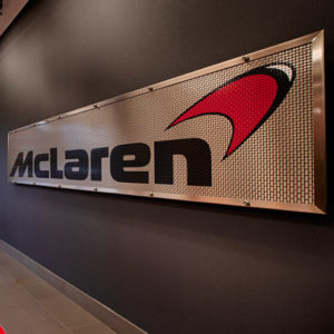McLaren 8